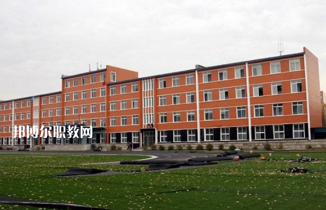 云南楚雄工業(yè)學(xué)校2021年學(xué)費(fèi)、收費(fèi)多少