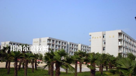 云南夏蒙衛(wèi)生學校2021年招生辦聯系電話