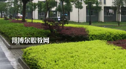 安徽工商行政管理學(xué)校2021年學(xué)費、收費多少
