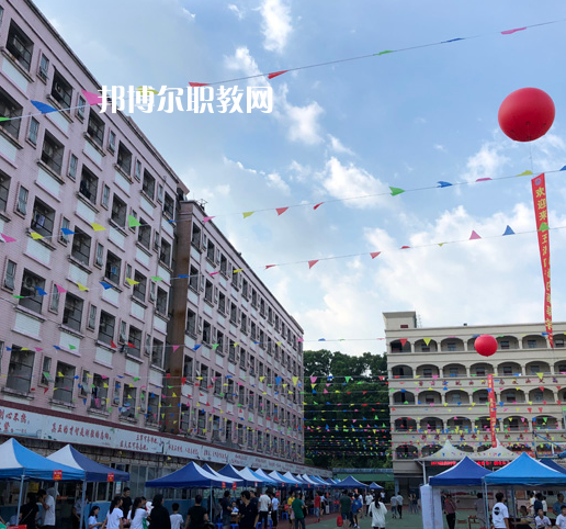 廣東創(chuàng)業(yè)工貿(mào)技工學(xué)校怎么樣、好不好