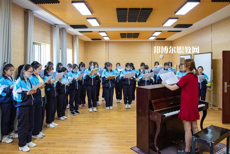 金昌市理工中等專業(yè)學校2022年報名條件、招生要求、招生對象