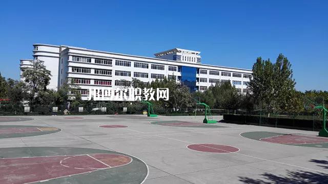 石家莊高級技工學(xué)校2022年報名條件、招生要求、招生對象