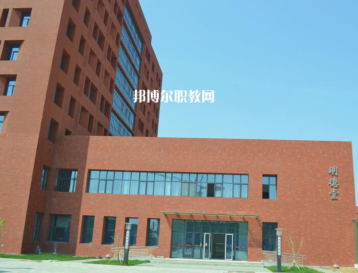 張家口機(jī)械工業(yè)學(xué)校2022年報(bào)名條件、招生要求、招生對象