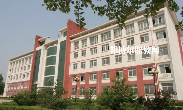 張家口機(jī)械工業(yè)學(xué)校2022年招生辦聯(lián)系電話(huà)