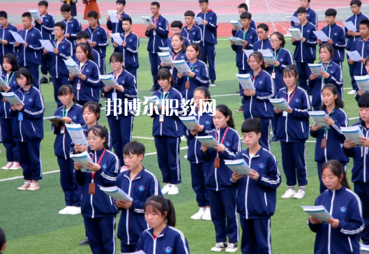 崇信縣職業(yè)教育中心2022年報(bào)名條件、招生要求、招生對(duì)象 