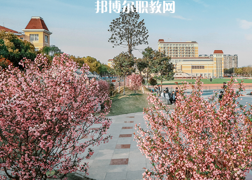 南京高等職業(yè)技術(shù)學(xué)校2022年報(bào)名條件、招生要求、招生對(duì)象