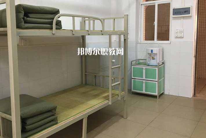 肇慶商貿(mào)中等職業(yè)學校2022年宿舍條件