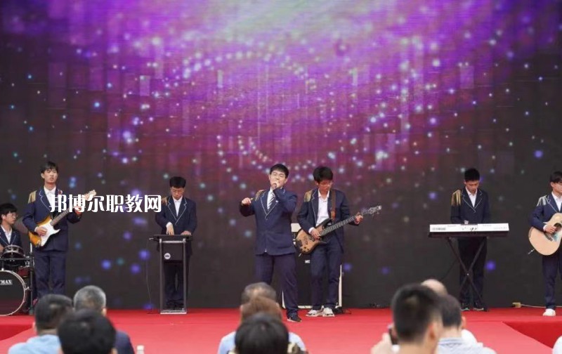 南京中華中等專業(yè)學校怎么樣、好不好