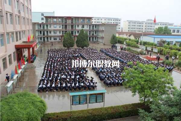 西峰職業(yè)中等專業(yè)學(xué)校2022年報(bào)名條件、招生要求、招生對象