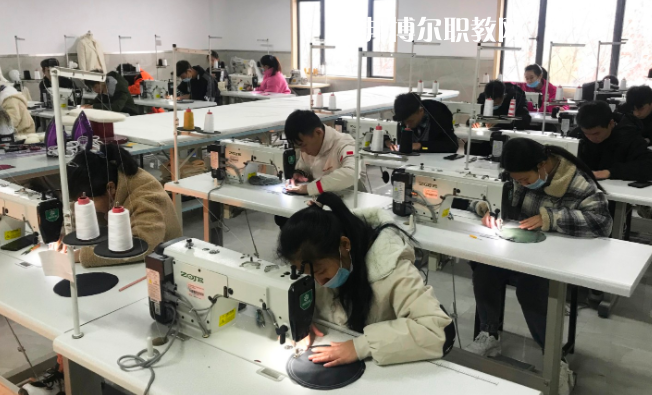 貴州特殊教育中等職業(yè)技術(shù)學(xué)校2022年報名條件、招生要求、招生對象