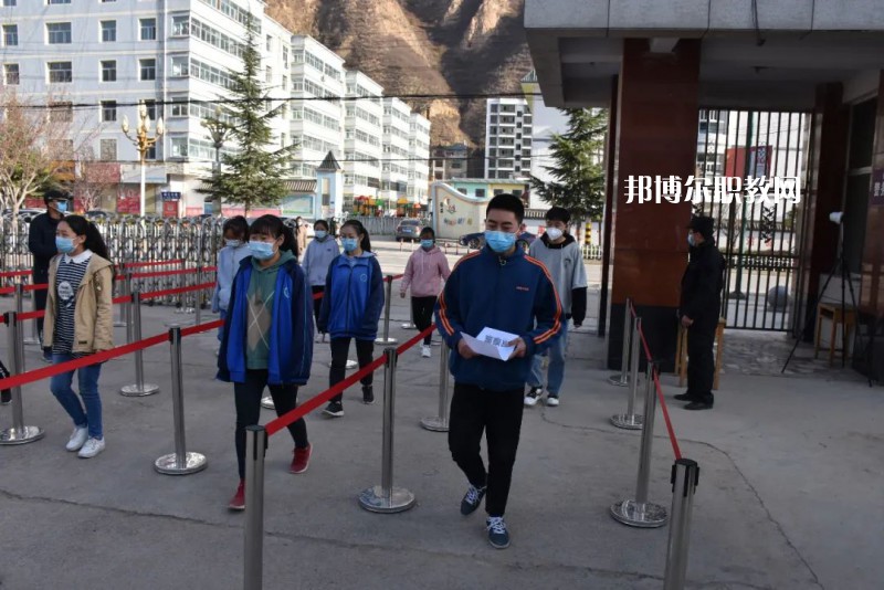 武都職業(yè)中學(xué)2022年報(bào)名條件、招生要求、招生對(duì)象