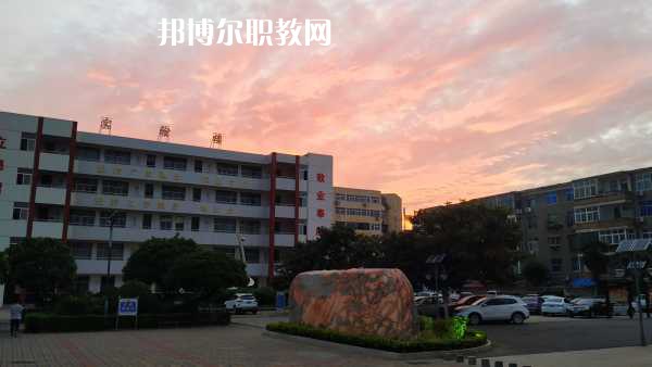 重慶巫山師范學(xué)校2022年報(bào)名條件、招生要求、招生對(duì)象 