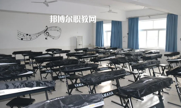 渭南華州區(qū)職業(yè)教育中心2022年報(bào)名條件、招生要求、招生對(duì)象