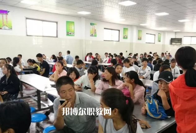 甘谷職業(yè)中等專業(yè)學(xué)校2022年報(bào)名條件、招生要求、招生對(duì)象 