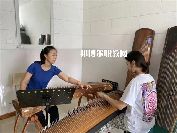 唐山藝術(shù)學(xué)校2022年報(bào)名條件、招生要求、招生對(duì)象