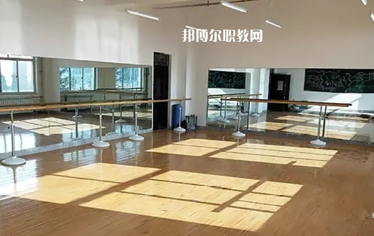 甘肅東方航空高鐵學(xué)校2022年報(bào)名條件、招生要求、招生對(duì)象 
