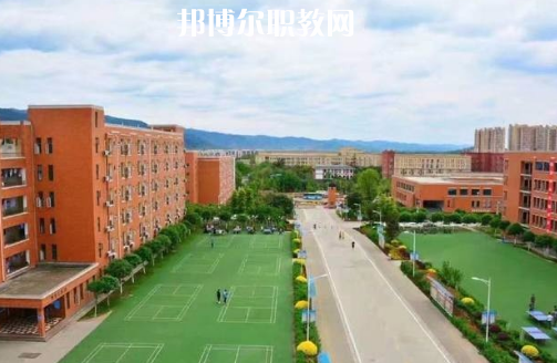 重慶松溉中等職業(yè)技術(shù)學(xué)校2022年報(bào)名條件、招生對(duì)象