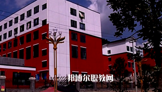 貴州鳳岡縣中等職業(yè)學(xué)校2022年報名條件、招生要求、招生對象