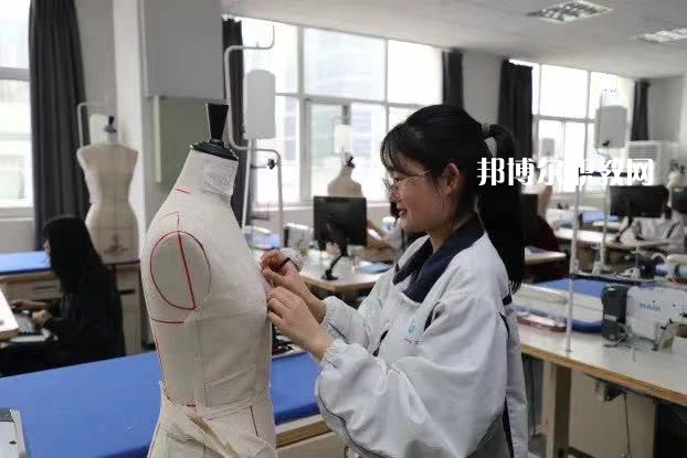 江蘇省蘇州絲綢中等專業(yè)學(xué)校2022年報(bào)名條件、招生要求、招生對(duì)象