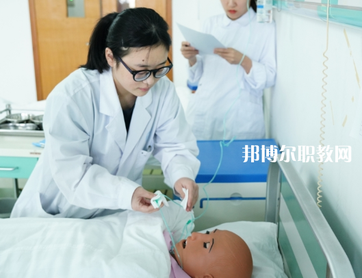 常州衛(wèi)生高等職業(yè)技術(shù)學(xué)校2022年報(bào)名條件、招生要求、招生對(duì)象
