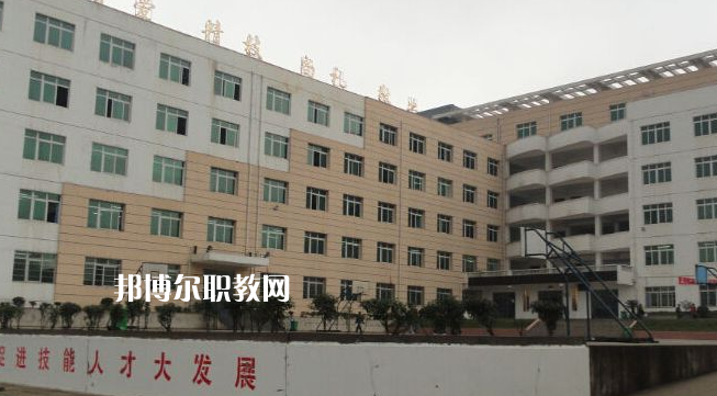 六枝特區(qū)技工學(xué)校2022年報名條件、招生要求、招生對象