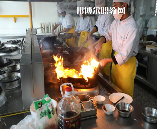 酒泉工貿(mào)中等專(zhuān)業(yè)學(xué)校2022年招生錄取分?jǐn)?shù)線