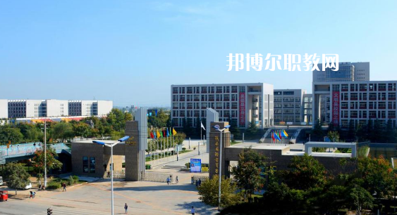 陜西國際商貿(mào)學(xué)院附屬中職校2022年報名條件、招生要求、招生對象