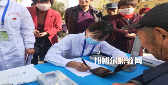 蘭州衛(wèi)生學(xué)校2022年報名條件、招生要求、招生對象