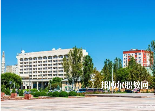閬中旅游學(xué)校2022年報(bào)名條件、招生要求、招生對象