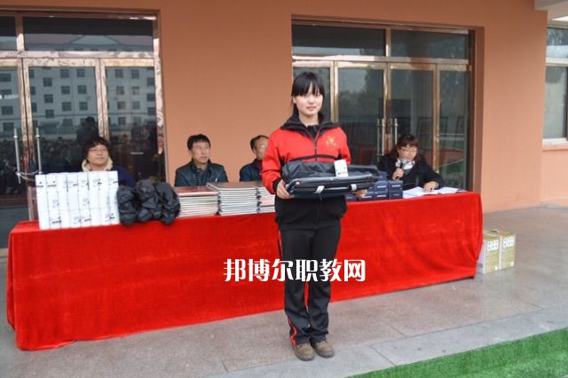 秦皇島奇石藝術(shù)學(xué)校2022年報(bào)名條件、招生要求、招生對(duì)象