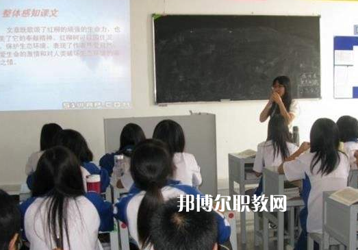汕頭中博職業(yè)技術(shù)學(xué)校2022年報名條件、招生要求、招生對象