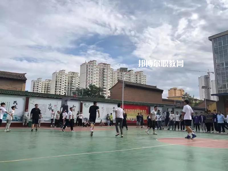 臨夏外國(guó)語(yǔ)學(xué)校2022年學(xué)費(fèi)、收費(fèi)多少