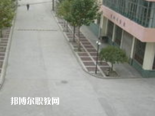 蘭州鐵路機(jī)械學(xué)校2022年報(bào)名條件、招生要求、招生對象