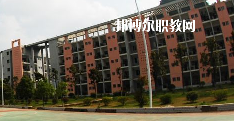 銅仁工業(yè)學(xué)校2022年學(xué)費(fèi)、收費(fèi)多少