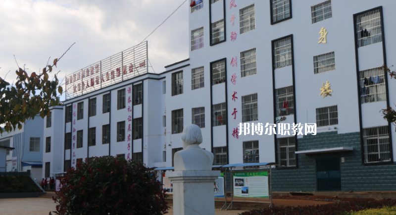 鹽源縣職業(yè)中學(xué)2022年報(bào)名條件、招生要求、招生對(duì)象