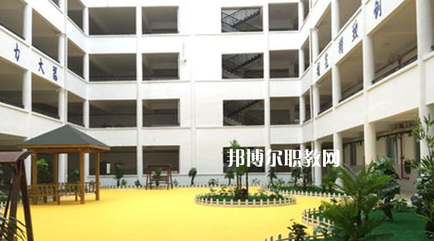 黔東南州德才科技職業(yè)學校怎么樣、好不好