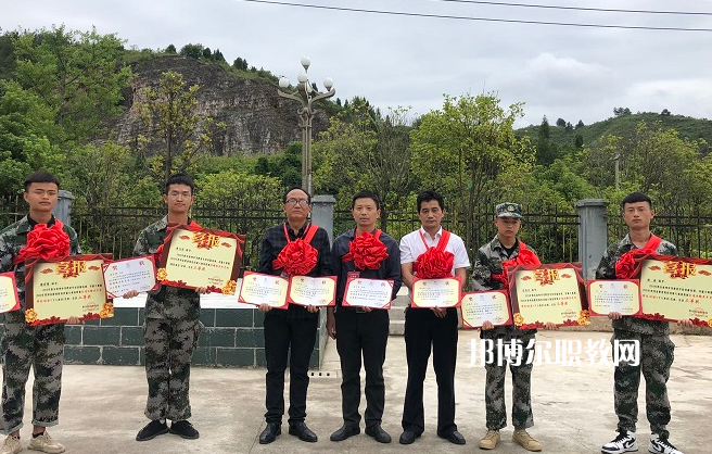 黔東南州應(yīng)用技術(shù)學校2022年報名條件、招生要求、招生對象
