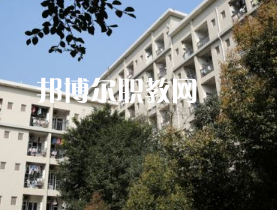 重慶輕工業(yè)學(xué)校2022年報(bào)名條件、招生要求、招生對(duì)象