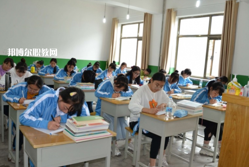 甘肅省廣播電視學(xué)校2022年報名條件、招生要求、招生對象