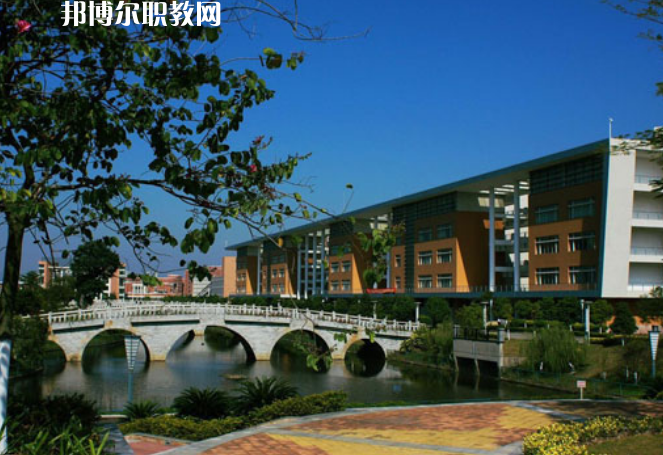 涼山民族師范學(xué)校2022年報(bào)名條件、招生要求、招生對(duì)象