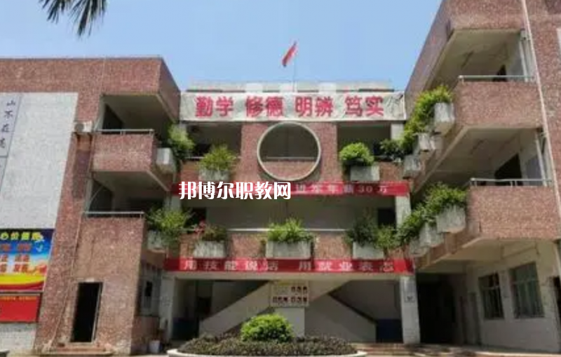 佛山騰飛技工學(xué)校2022年報(bào)名條件、招生要求、招生對(duì)象