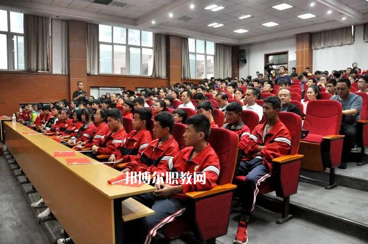黃陵職業(yè)教育中心2022年報名條件、招生要求、招生對象