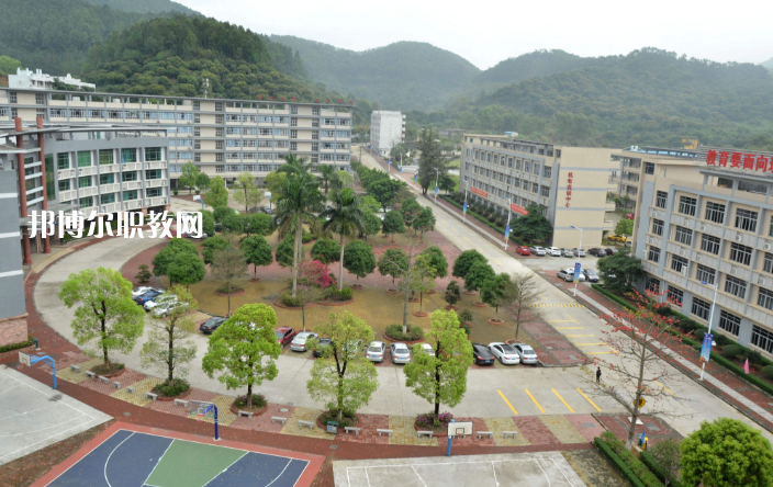 廣州市增城衛(wèi)生職業(yè)技術學校2022年報名條件、招生要求、招生對象