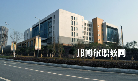 重慶建材技工學(xué)校2022年報(bào)名條件、招生要求、招生對(duì)象