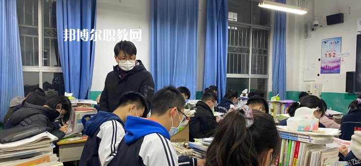 張家口華溢中等專業(yè)學(xué)校2022年學(xué)費(fèi)、收費(fèi)多少