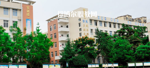 華坪縣職業(yè)高級中學(xué)2022年招生對象、招生條件、報名條件