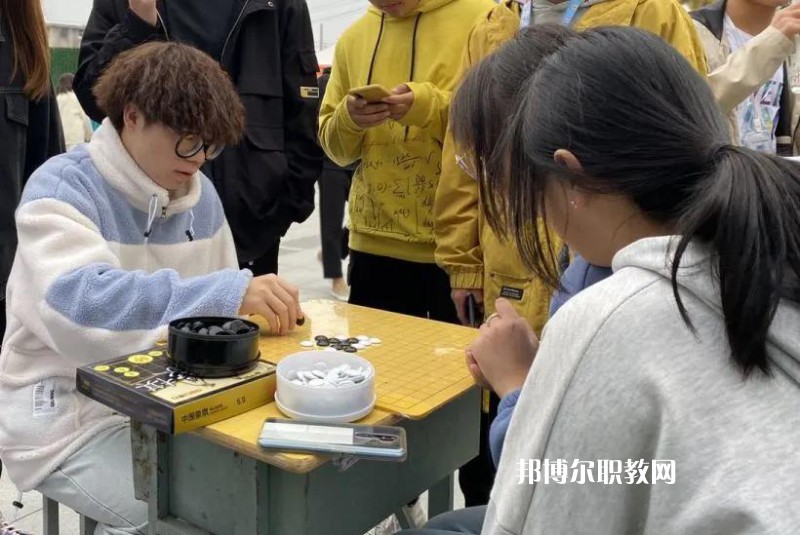 江蘇汽車技師學(xué)院2022年招生簡(jiǎn)章