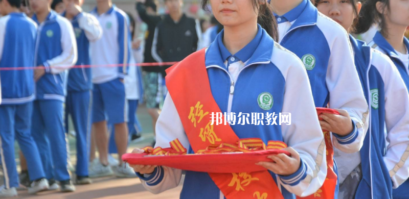 東莞經(jīng)濟(jì)貿(mào)易學(xué)校2022年報名條件、招生要求、招生對象