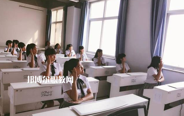 涿鹿縣職業(yè)技術教育中心2022年學費、收費多少