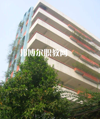 肇慶衛(wèi)生學(xué)校2022年報名條件、招生要求、招生對象